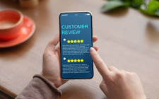 Hoe online reviews betrouwbaarheid van winkels helpt vast te stellen
