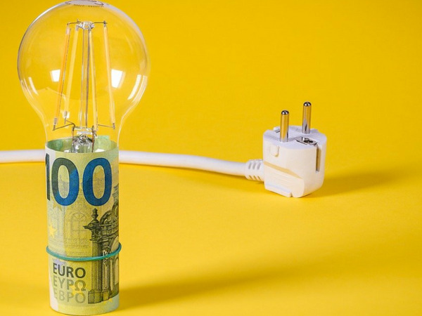 thumbnail of Slimme Manieren om Geld te Besparen op het Energieverbruik van Uw Huis